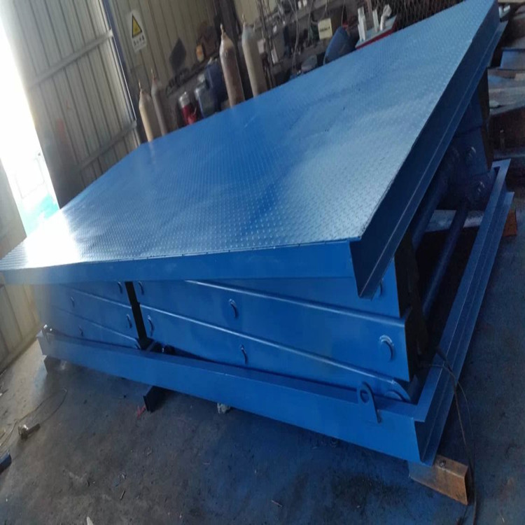 1454470344799530.jpg 升降機