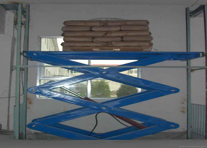 1457684015912136.jpg 升降機(jī)